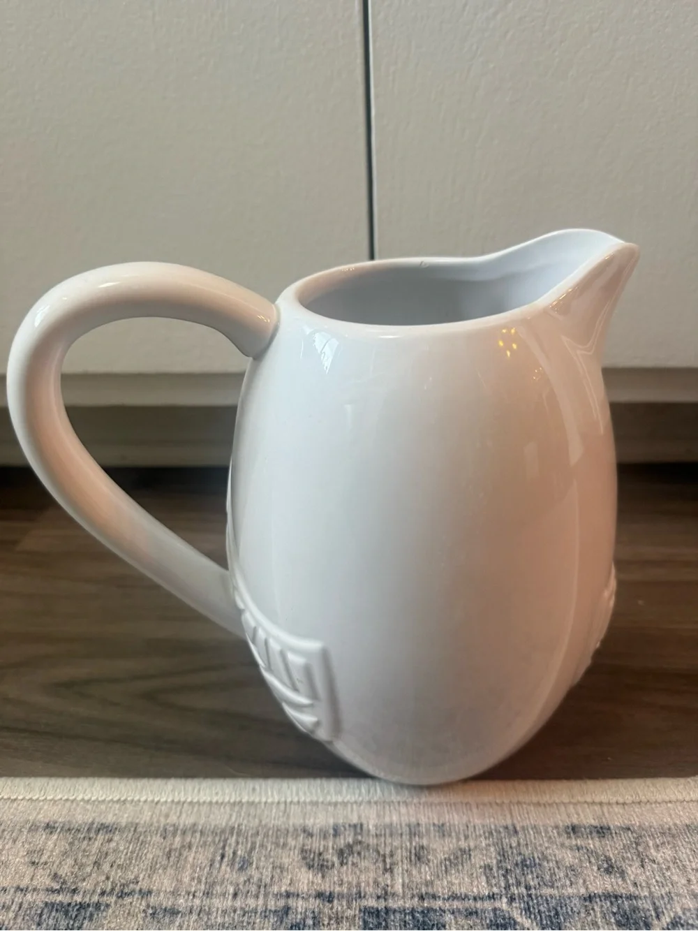 Jonathan Adler Happy Chic White Owl Ceramic Pitcher Vase 9 Cup Capacity 8.5”